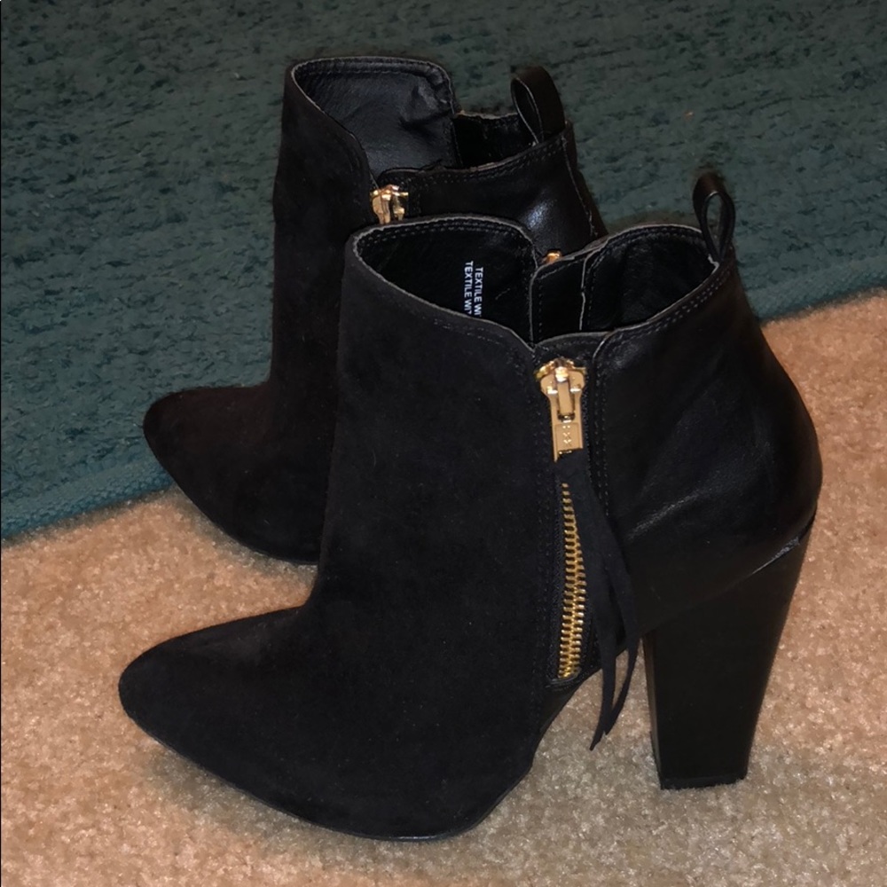 Missimo Black ~4 inch healed booties
